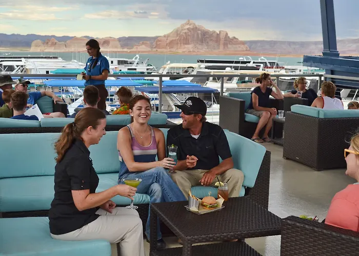 Powell Hotel Page
