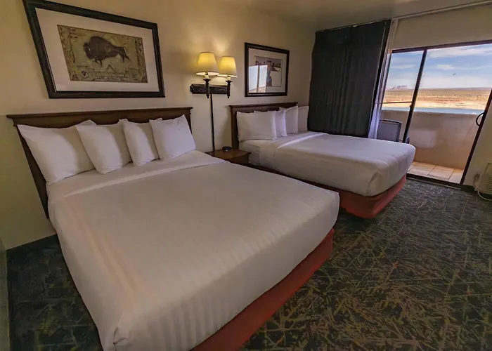 Powell Hotel 3*