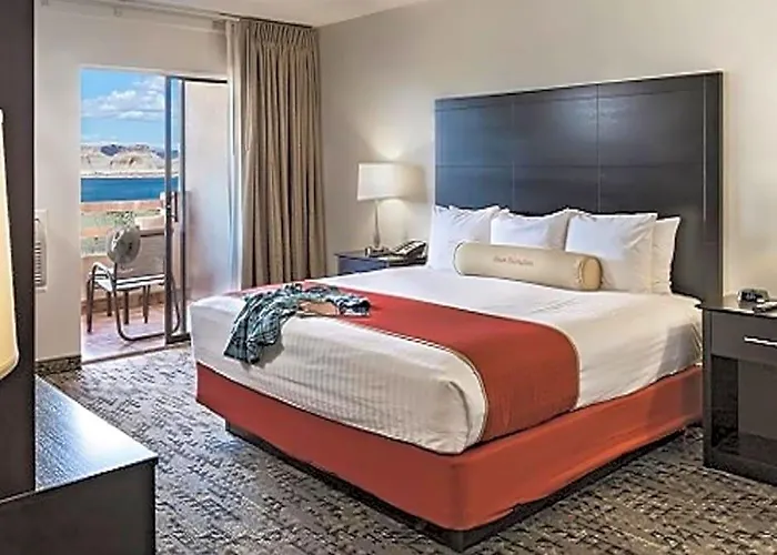 Powell Hotel Page